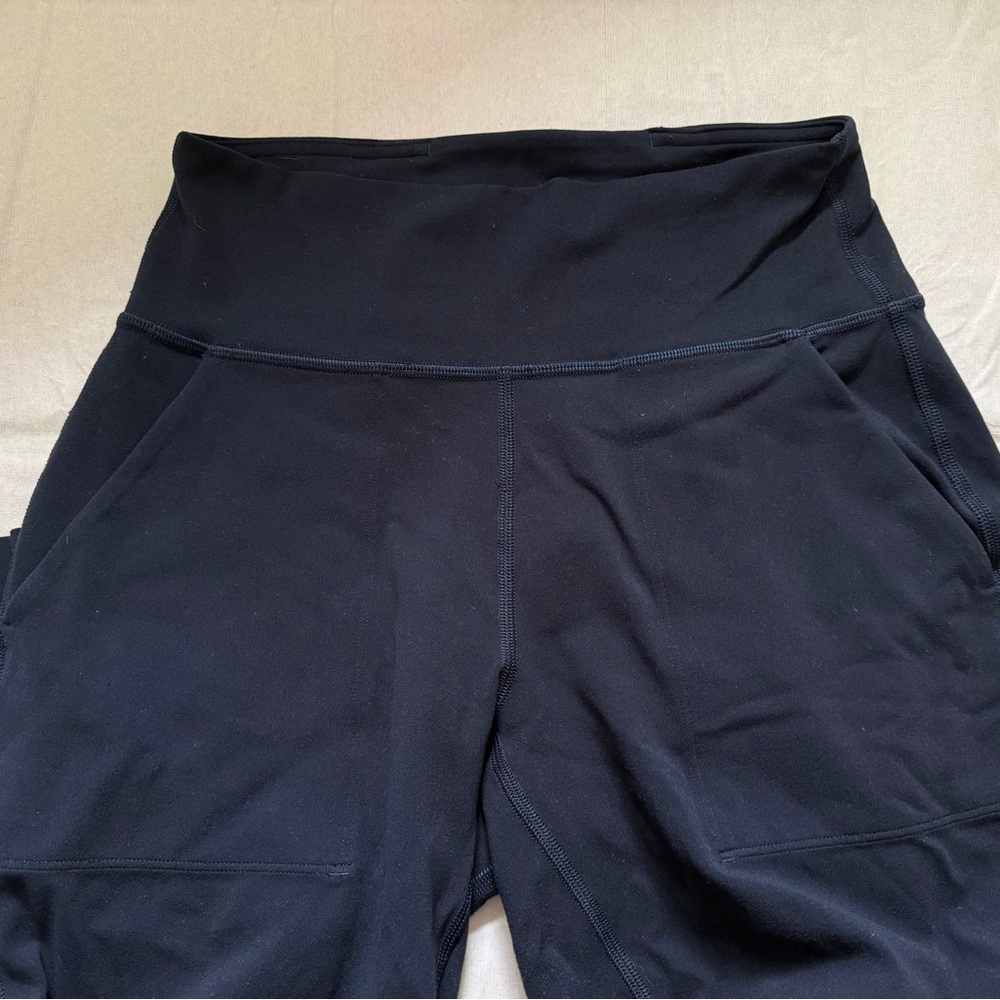 Lululemon HR Align Joggers Size 4 - Picture 2 of 4